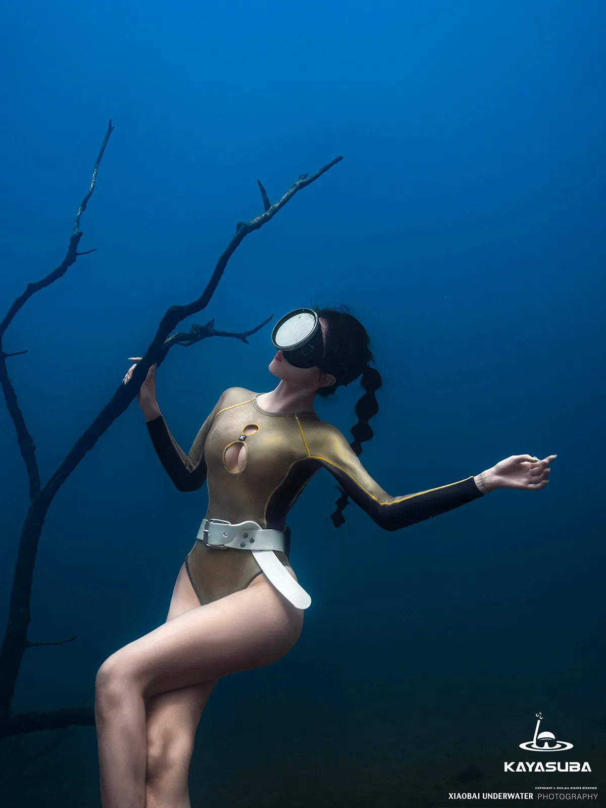 CHARM GRAY GOLD WET LOOK DIVING SUIT STYLISH HIGH QUALITY SCUBA GEAR